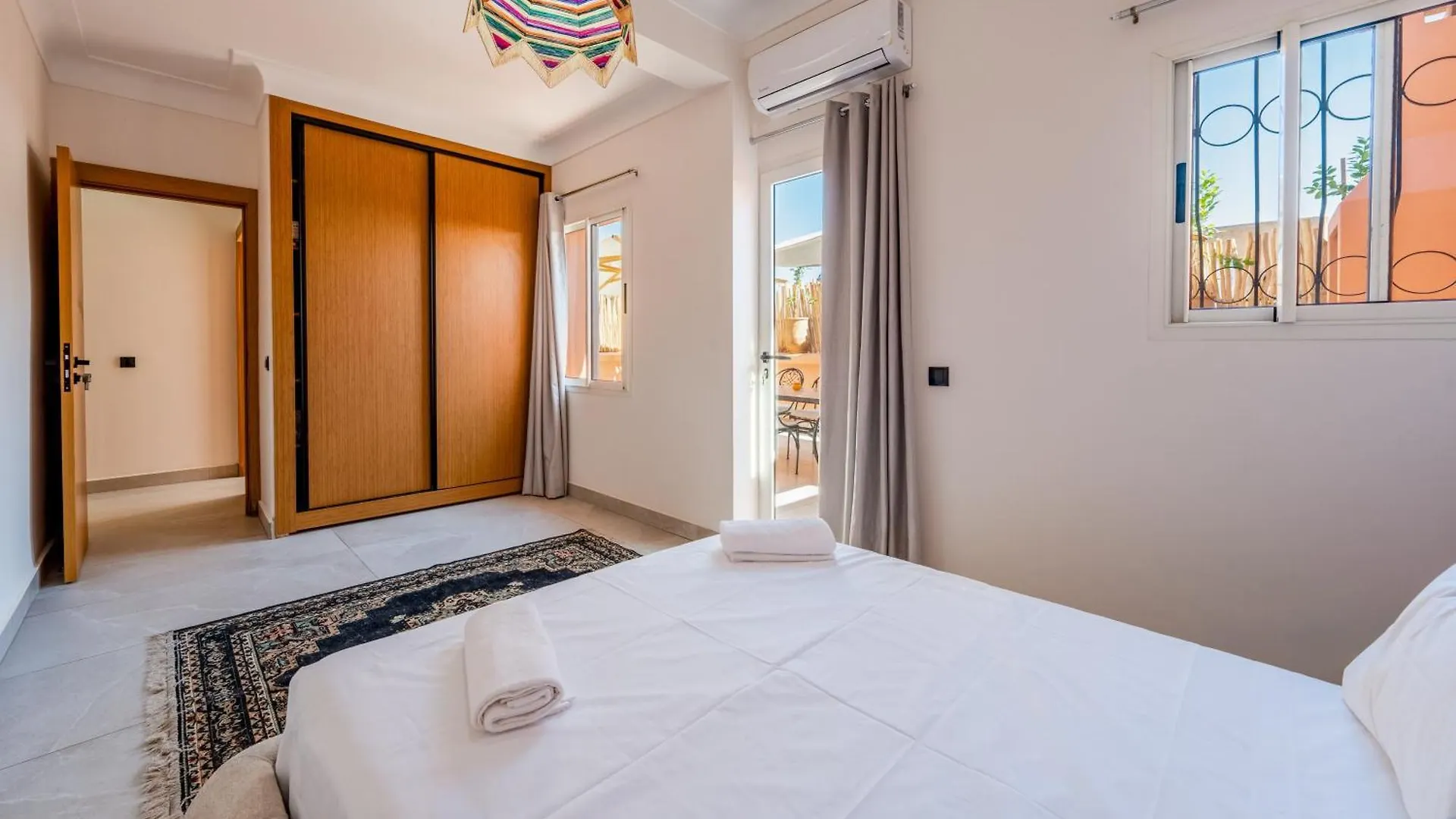 Cityscape Bliss Spacious & Sunny Apartment Marrakesh